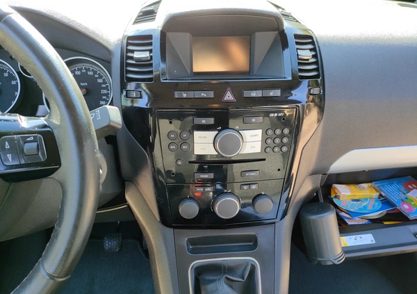 Opel Zafira cena 23900 przebieg: 180700, rok produkcji 2010 z Wrocław małe 277